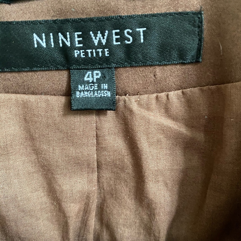 collared top - Picture 4 of 5